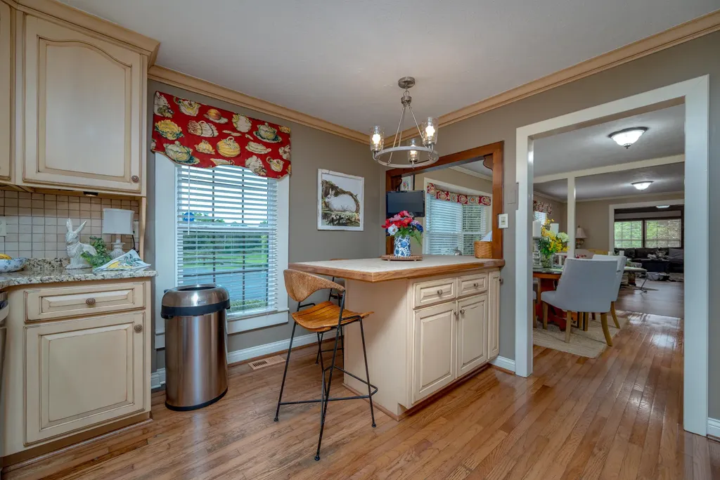 289 Hinkston Pike Mt Sterling KY 40353