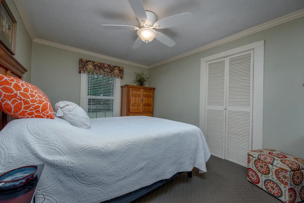 289 Hinkston Pike Mt Sterling KY 40353