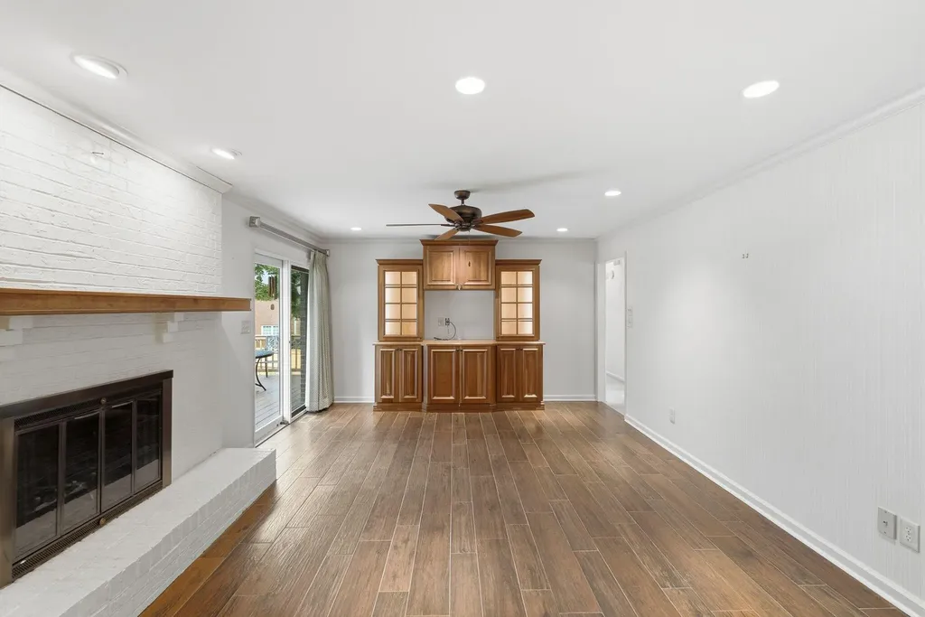 2044 Bamboo Drive Lexington KY 40513
