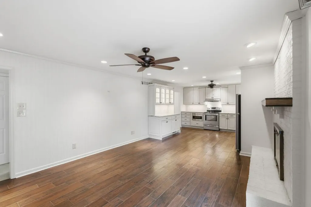 2044 Bamboo Drive Lexington KY 40513