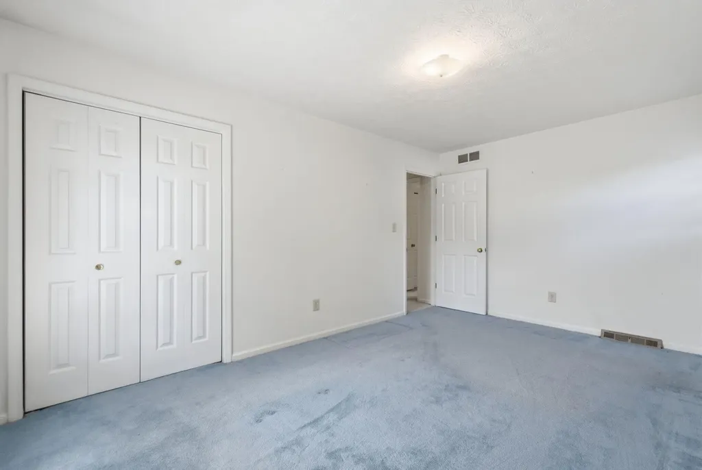 2044 Bamboo Drive Lexington KY 40513