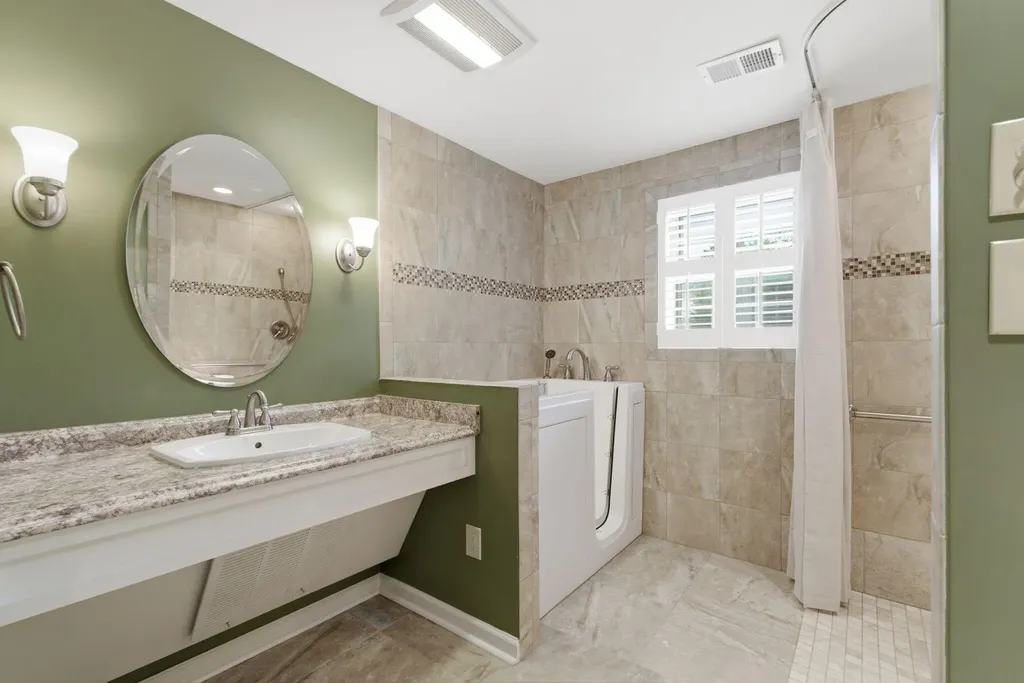 2044 Bamboo Drive Lexington KY 40513
