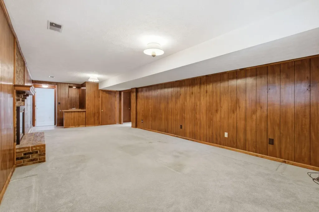 2044 Bamboo Drive Lexington KY 40513