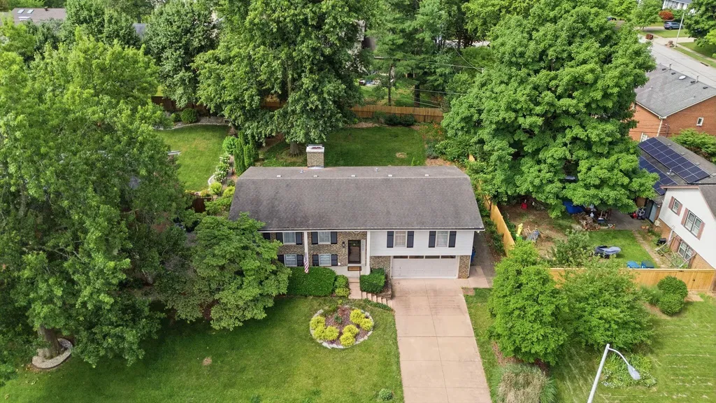 2044 Bamboo Drive Lexington KY 40513