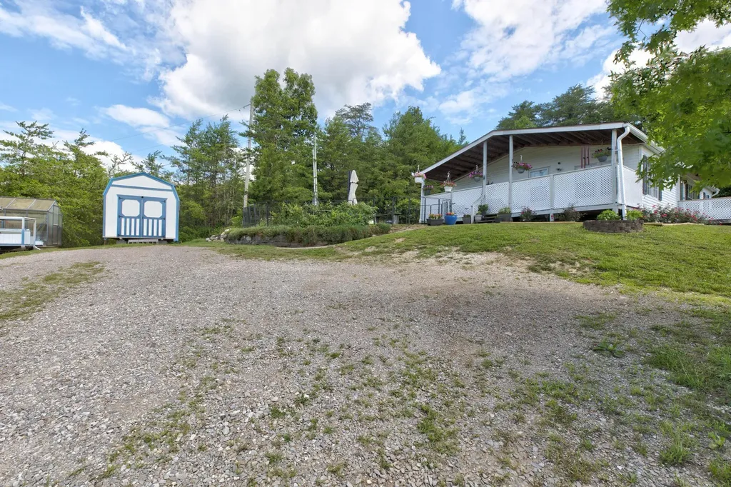 125 Wild Ridge Road Morehead KY 40351
