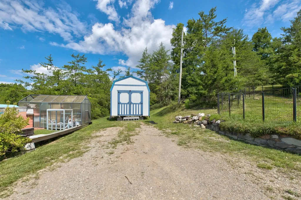 125 Wild Ridge Road Morehead KY 40351