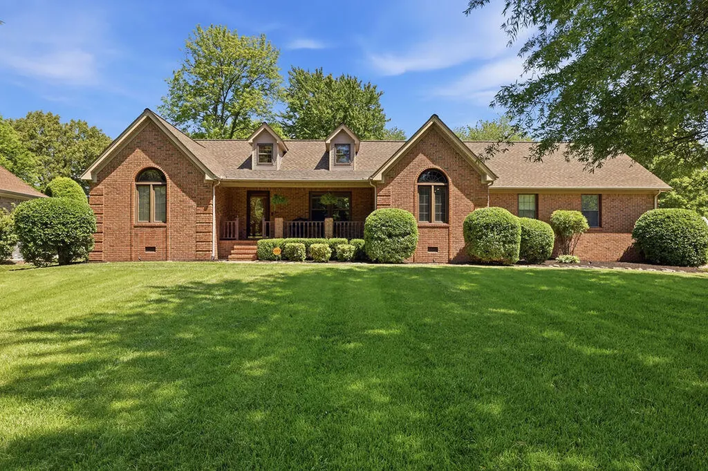 131 Matthew Drive Paducah KY 42001