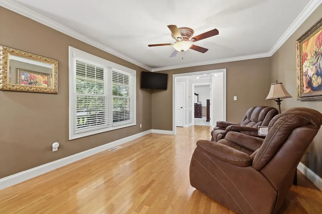 131 Matthew Drive Paducah KY 42001
