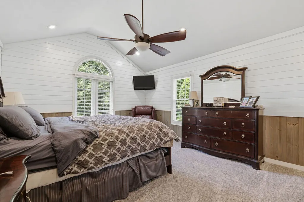 131 Matthew Drive Paducah KY 42001