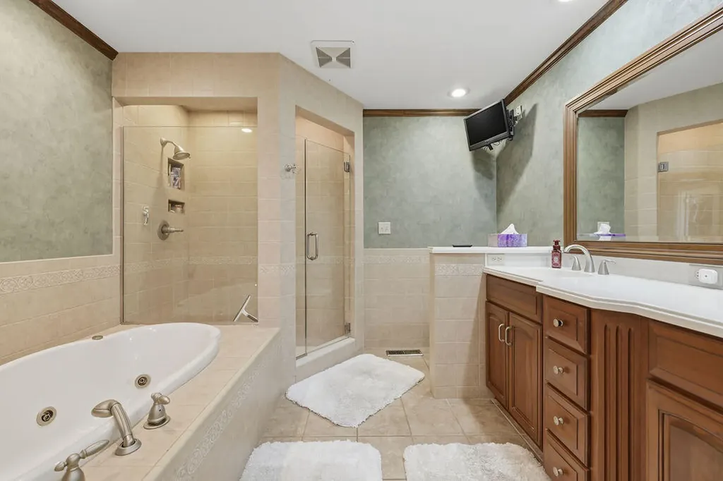 131 Matthew Drive Paducah KY 42001