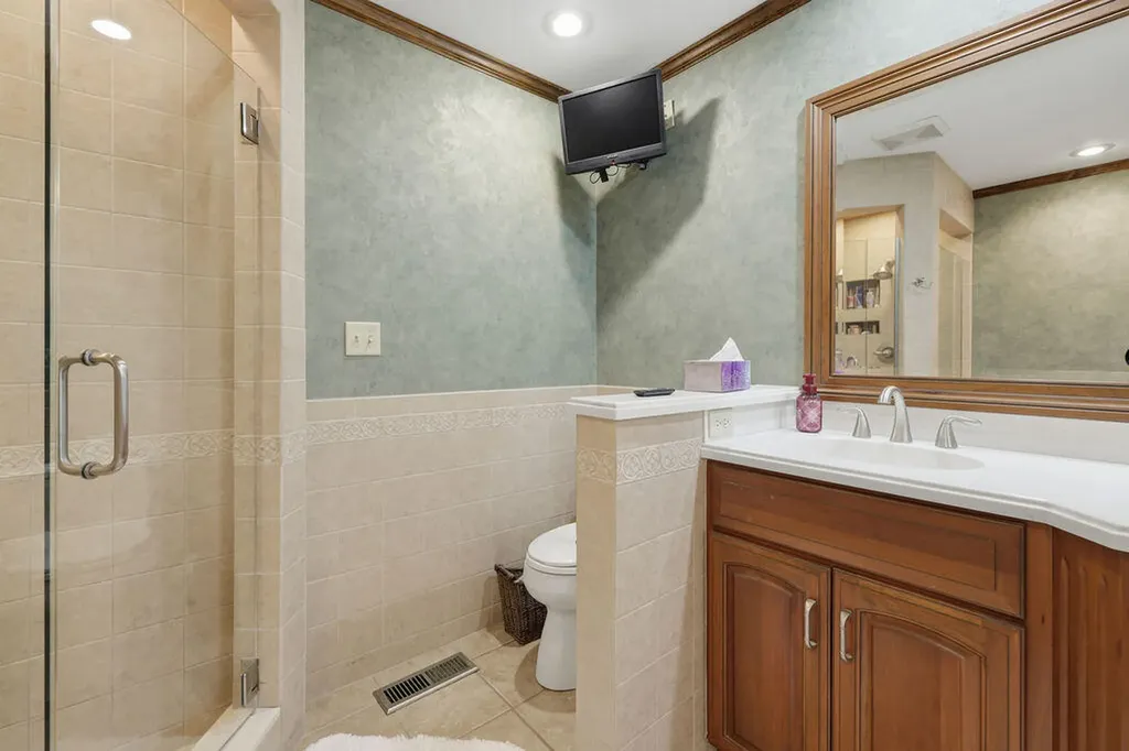 131 Matthew Drive Paducah KY 42001