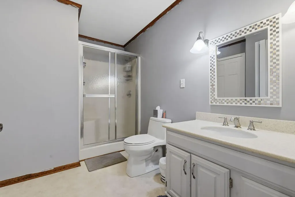 131 Matthew Drive Paducah KY 42001