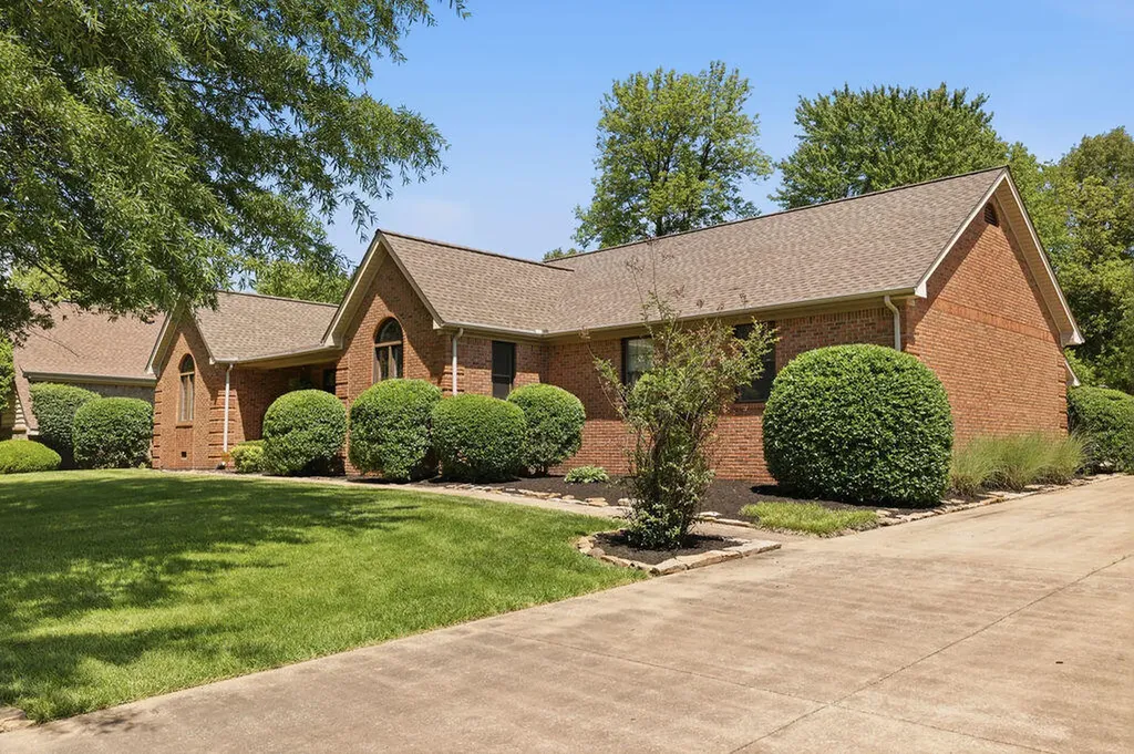 131 Matthew Drive Paducah KY 42001