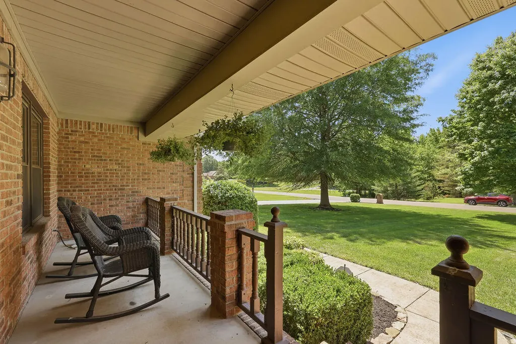 131 Matthew Drive Paducah KY 42001