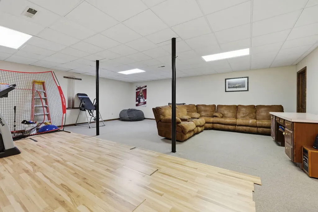 131 Matthew Drive Paducah KY 42001