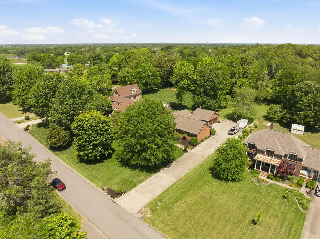131 Matthew Drive Paducah KY 42001