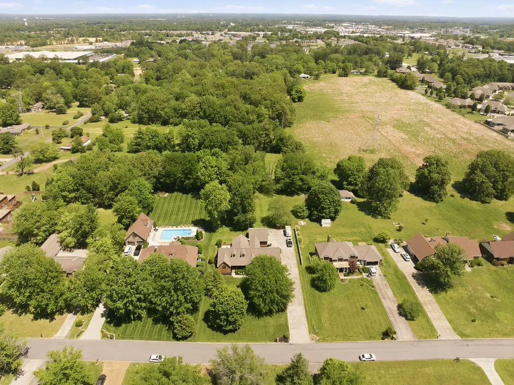 131 Matthew Drive Paducah KY 42001