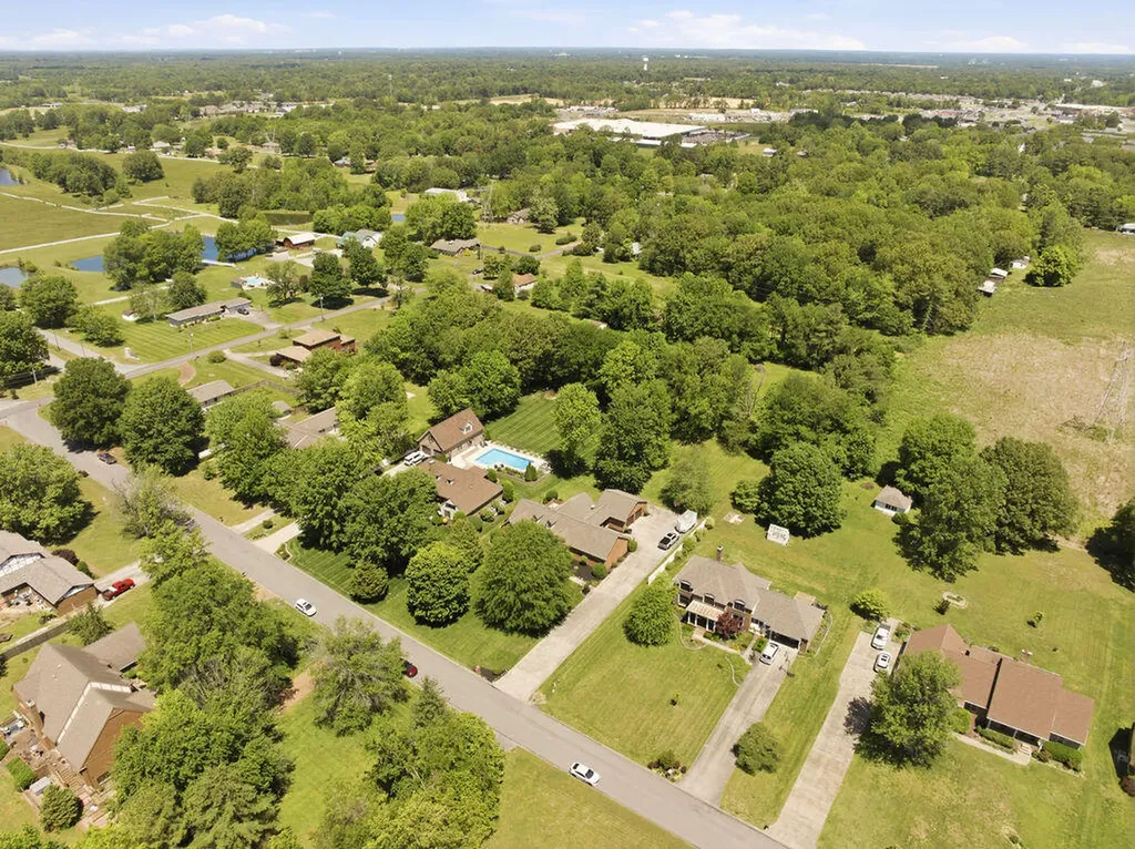 131 Matthew Drive Paducah KY 42001