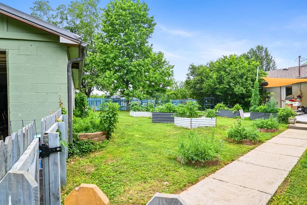 1205 Crenshaw Lane Nicholasville KY 40356
