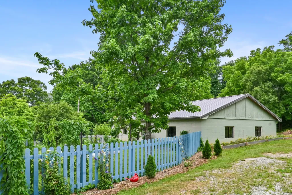 1205 Crenshaw Lane Nicholasville KY 40356