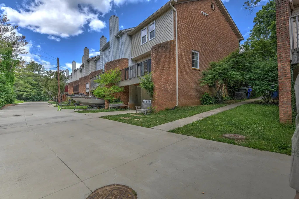 3597 Laredo Drive Lexington KY 40517