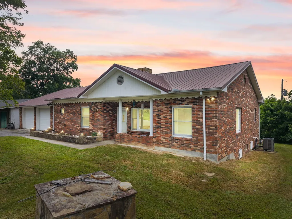 736 Caudill Road Beattyville KY 41311