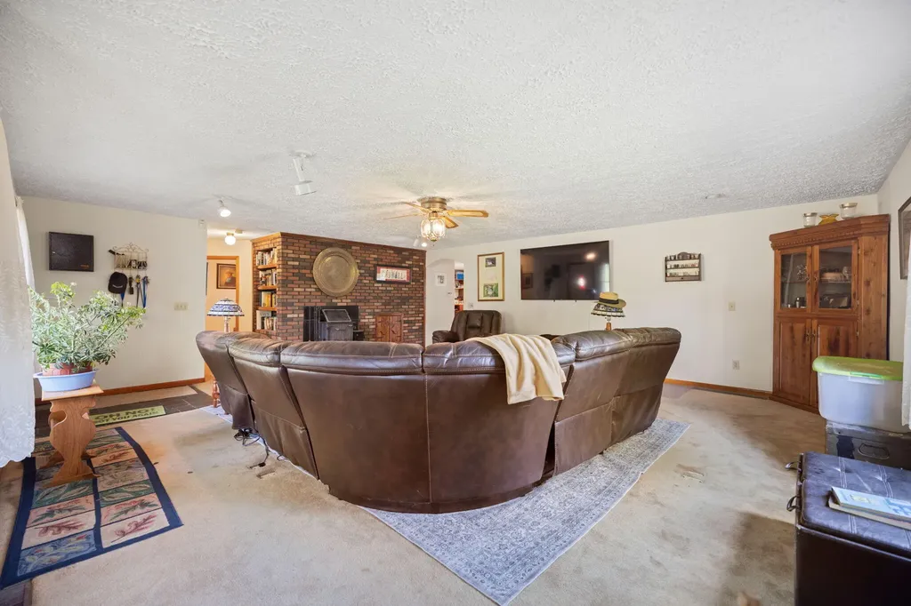 736 Caudill Road Beattyville KY 41311
