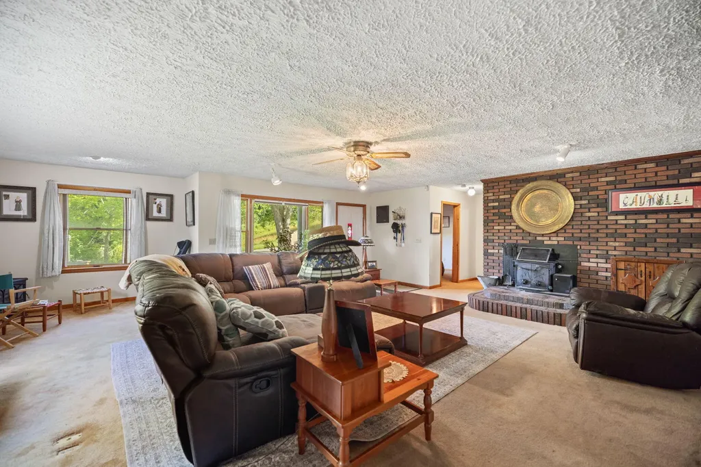 736 Caudill Road Beattyville KY 41311