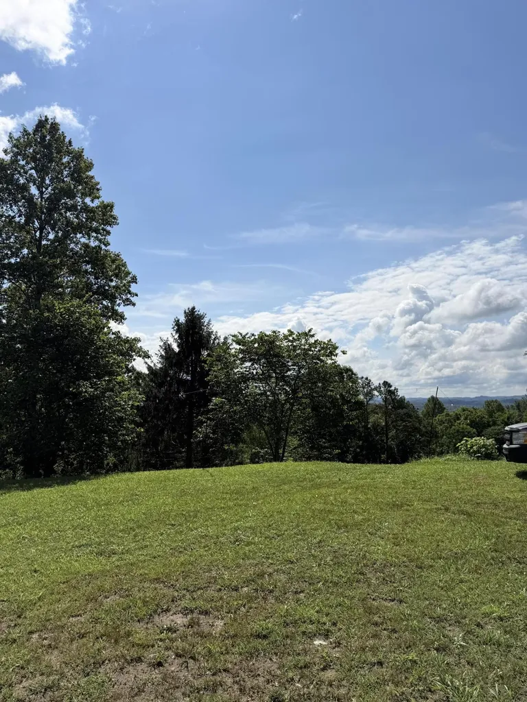 736 Caudill Road Beattyville KY 41311