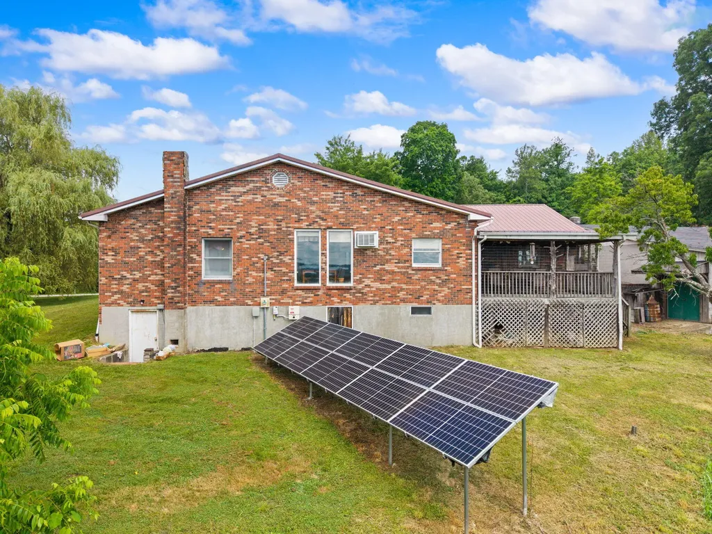 736 Caudill Road Beattyville KY 41311