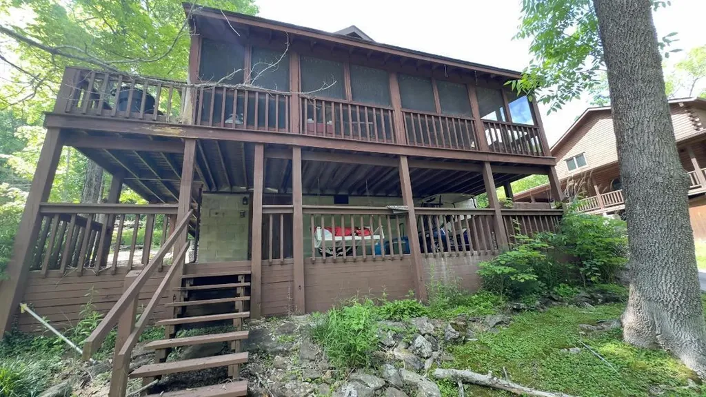 403 Timberlake Lane Mcdaniels KY 40152