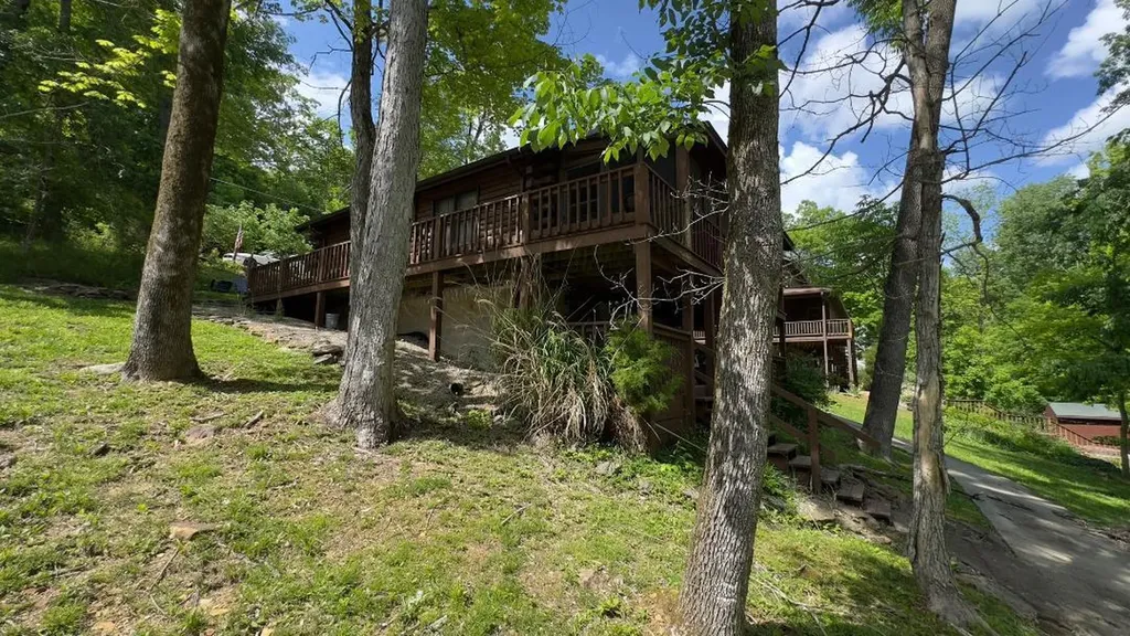 403 Timberlake Lane Mcdaniels KY 40152