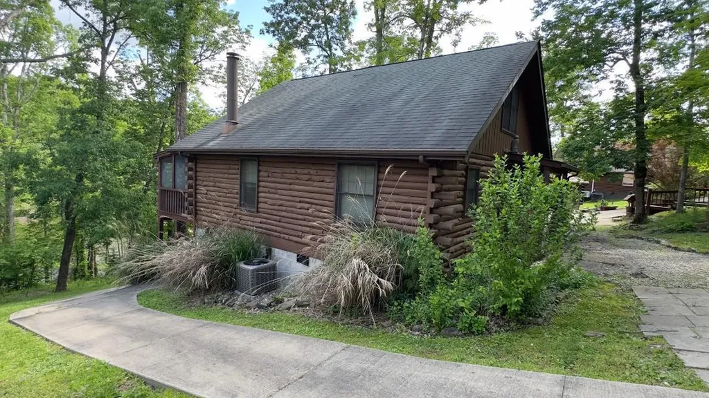403 Timberlake Lane Mcdaniels KY 40152