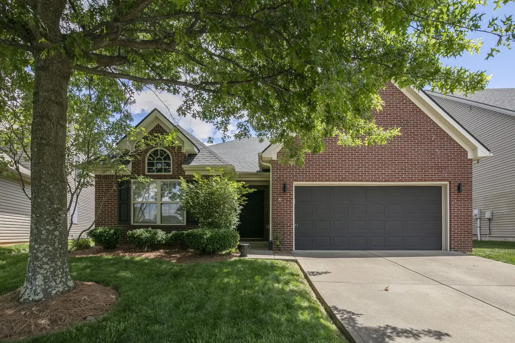 4521 Arum Park Lexington KY 40509