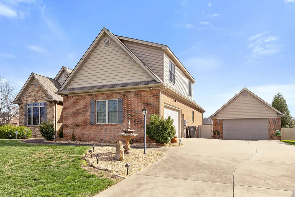 125 Pershing Way Paducah KY 42001