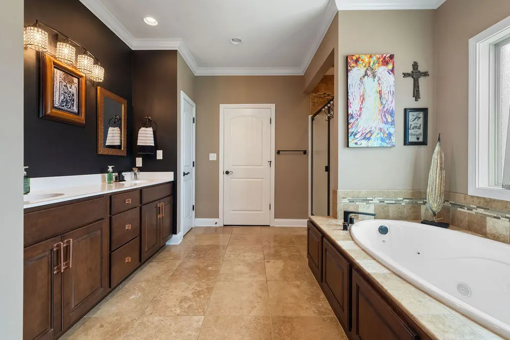 125 Pershing Way Paducah KY 42001