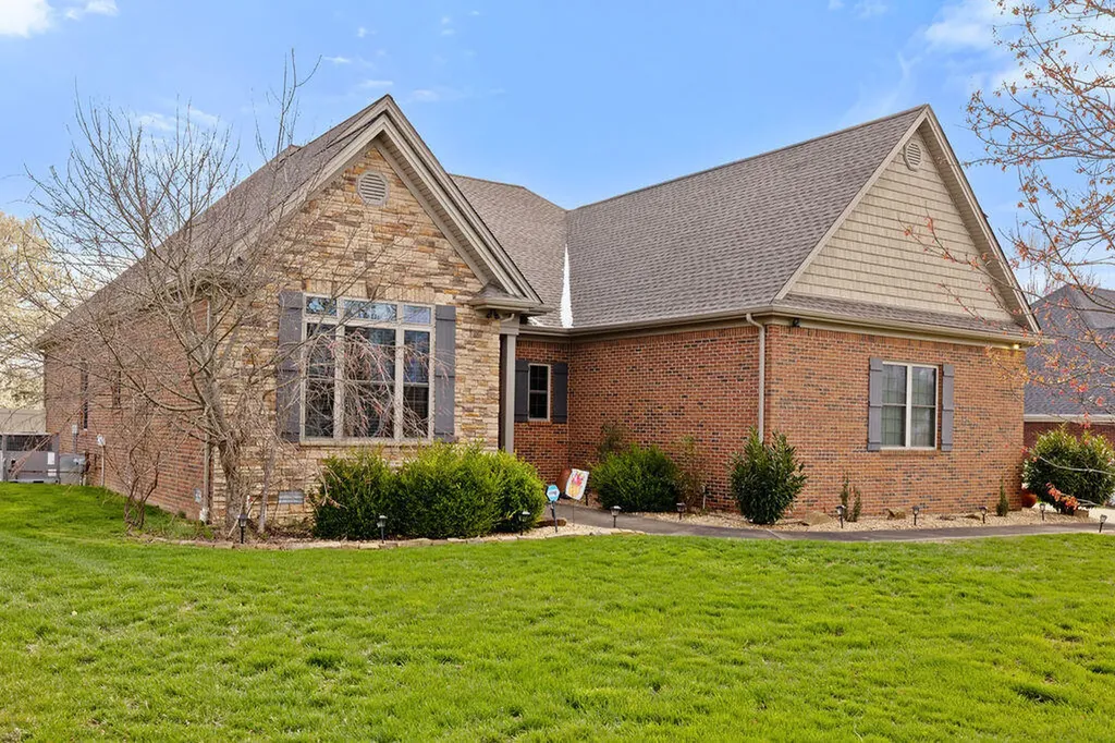 125 Pershing Way Paducah KY 42001