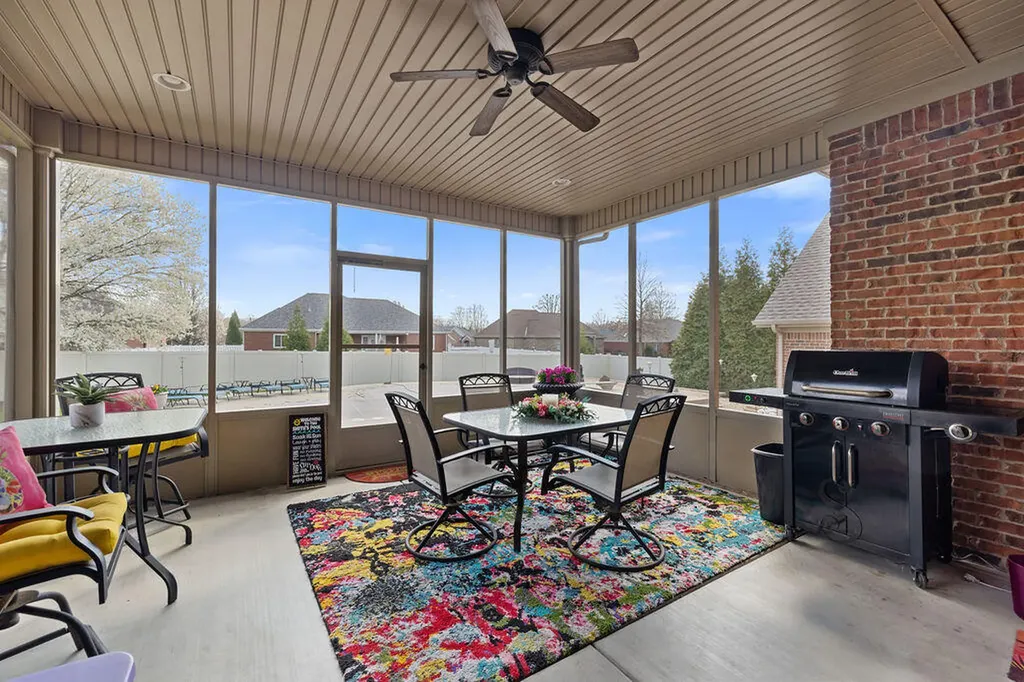 125 Pershing Way Paducah KY 42001