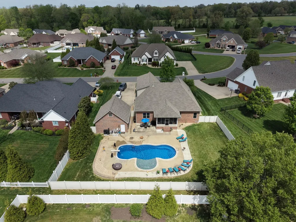125 Pershing Way Paducah KY 42001