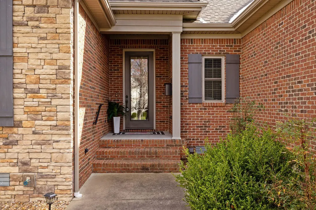 125 Pershing Way Paducah KY 42001