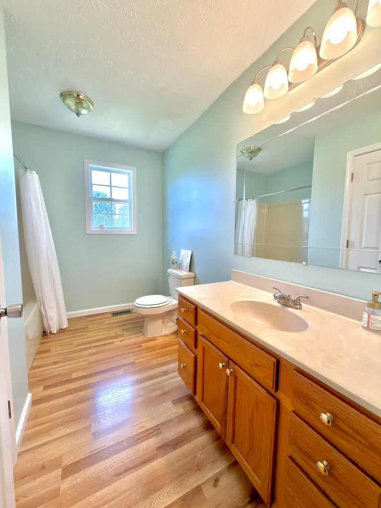 111 Derby Drive London KY 40744