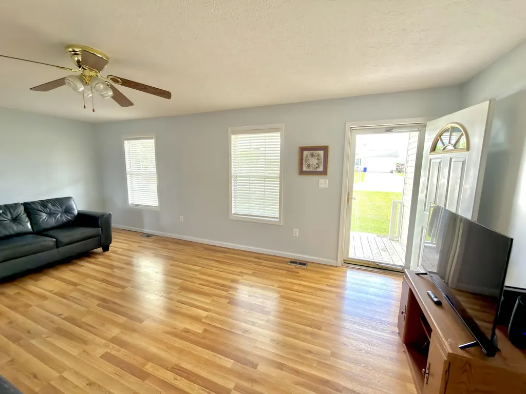 111 Derby Drive London KY 40744