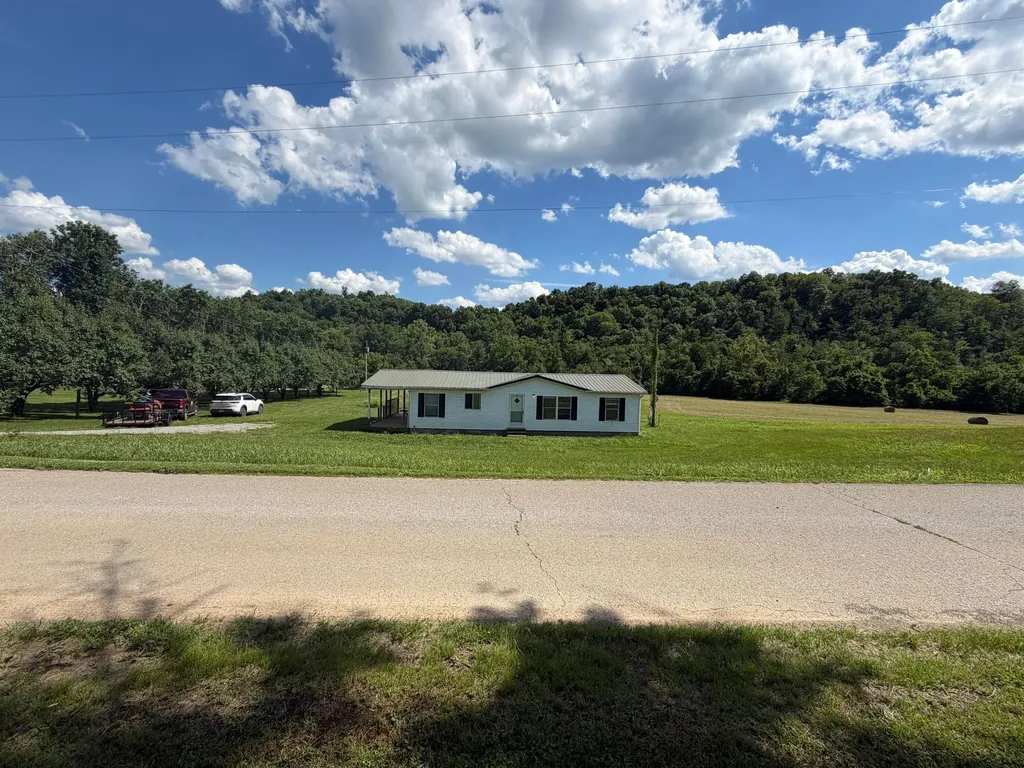 2375 John Watts Road Nicholasville KY 40356