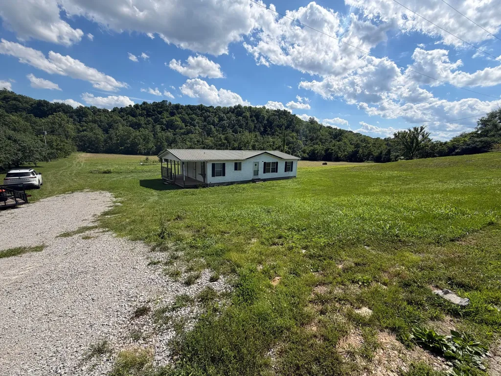 2375 John Watts Road Nicholasville KY 40356