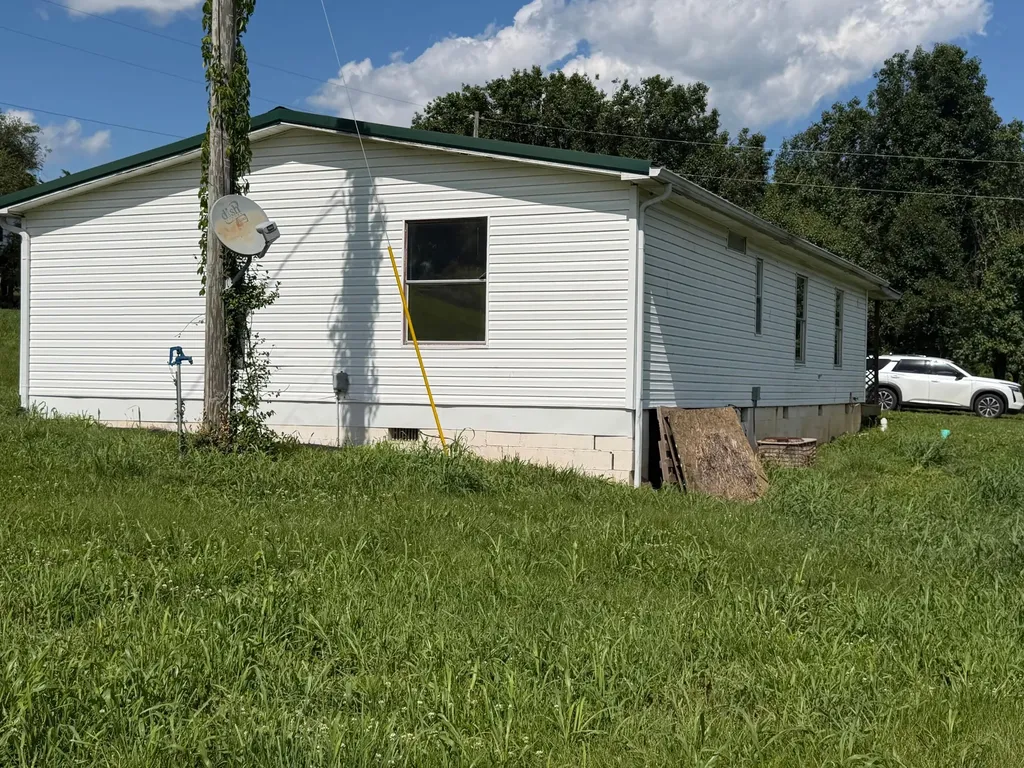 2375 John Watts Road Nicholasville KY 40356