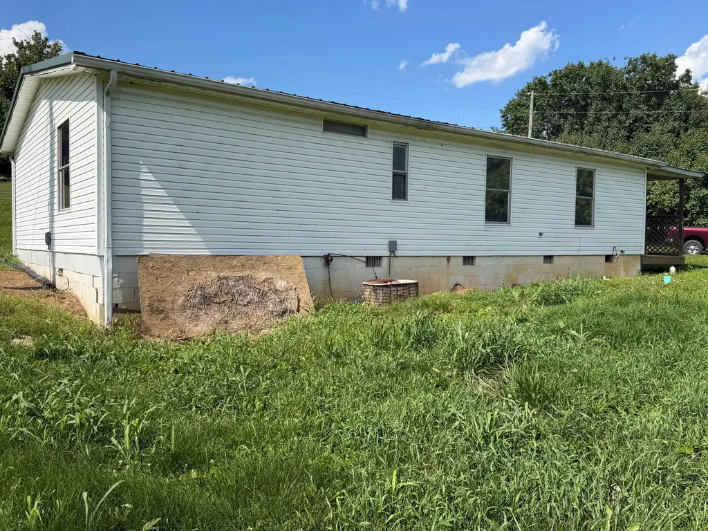 2375 John Watts Road Nicholasville KY 40356
