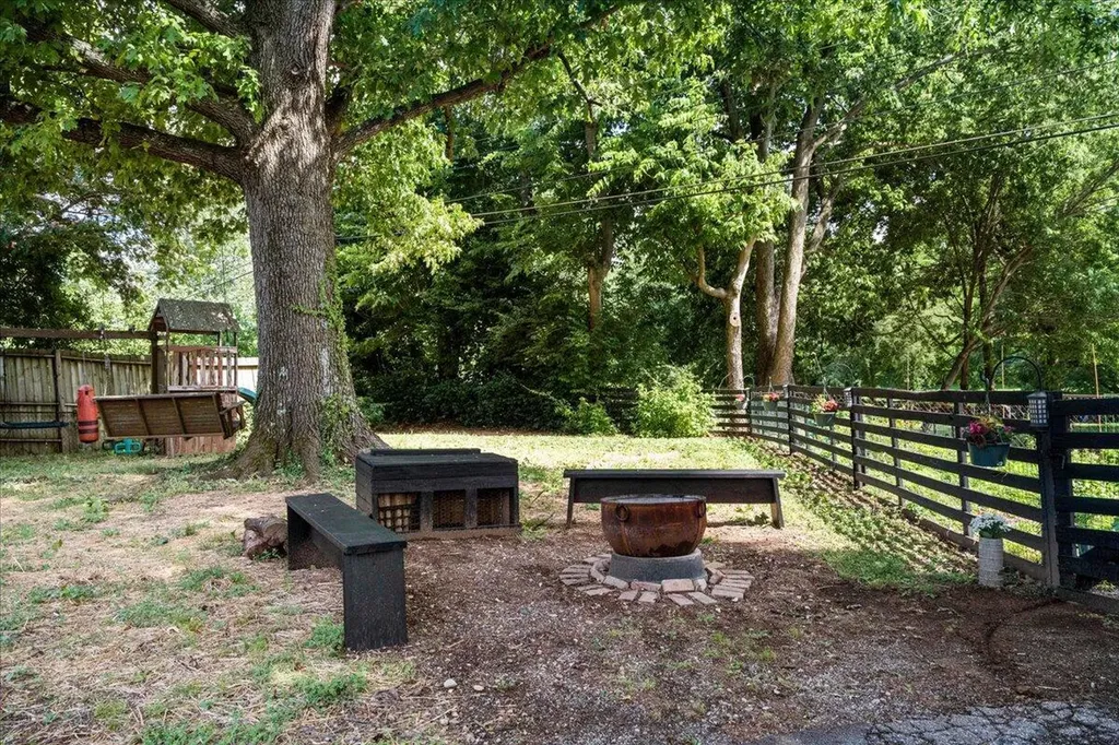 1265 Nice Drive Lexington KY 40504