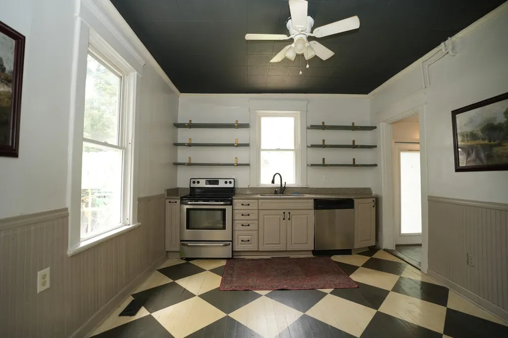 214 S Burns Avenue Winchester KY 40391