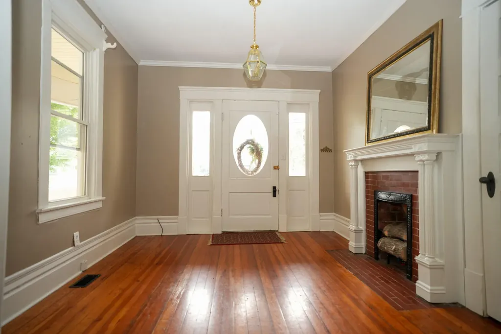 214 S Burns Avenue Winchester KY 40391