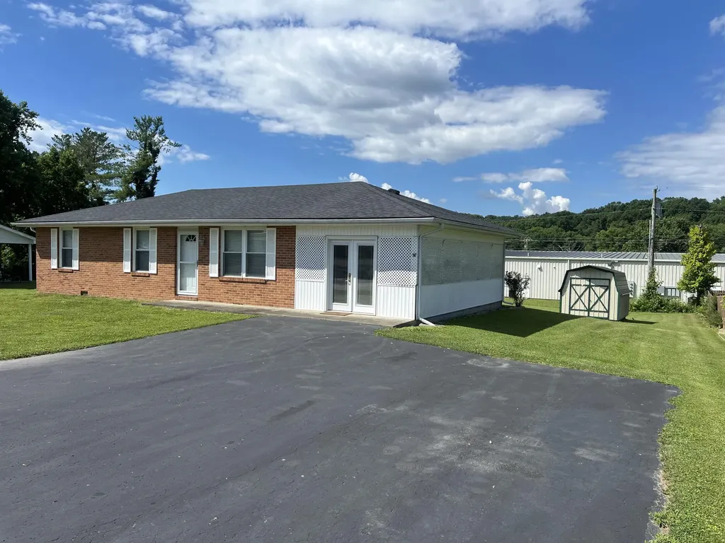 67 N Clayton Lane Morehead KY 40351